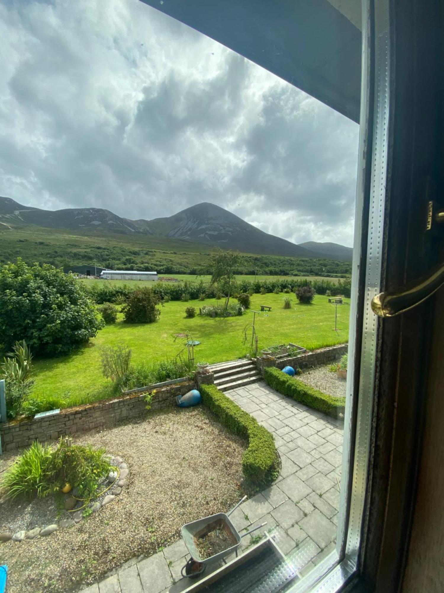 Croagh Patrick Lodge Apartment Westport Exterior photo
