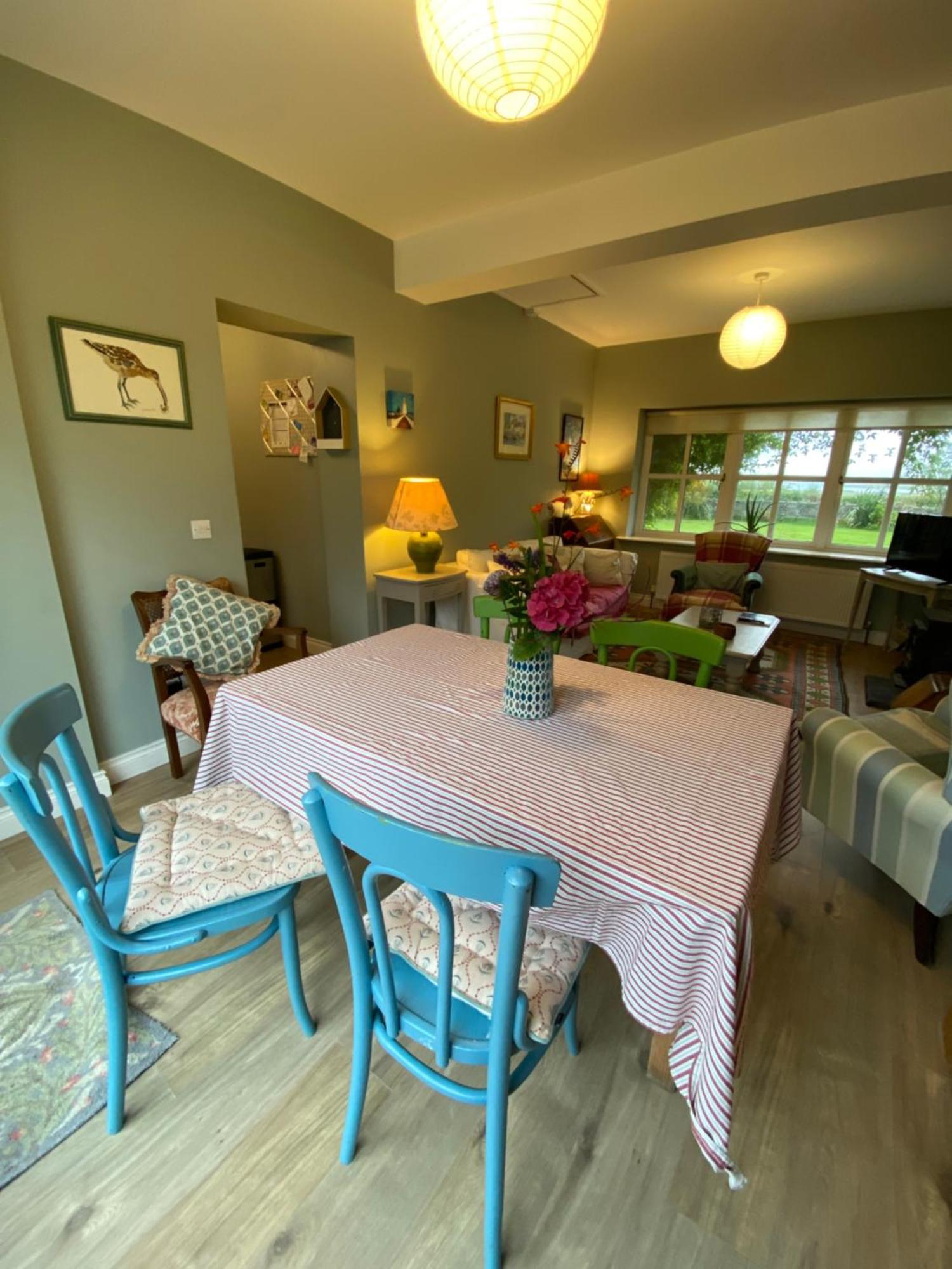Croagh Patrick Lodge Apartment Westport Room photo